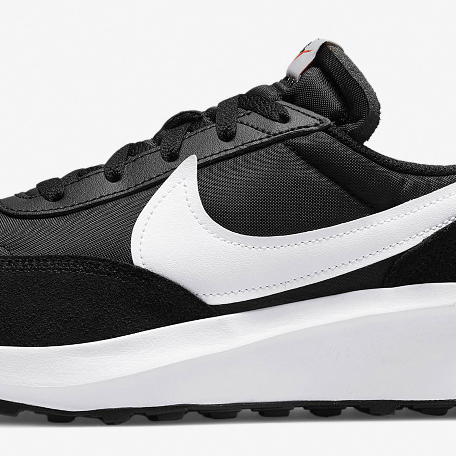 Nike Official Genuine Waffle D - огляд і ціна Men Shoes Official
